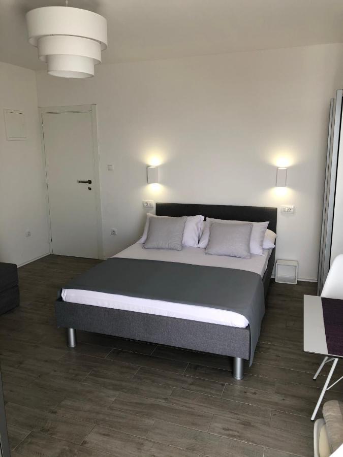 Apartmani Milka I Jozo Omis Luaran gambar