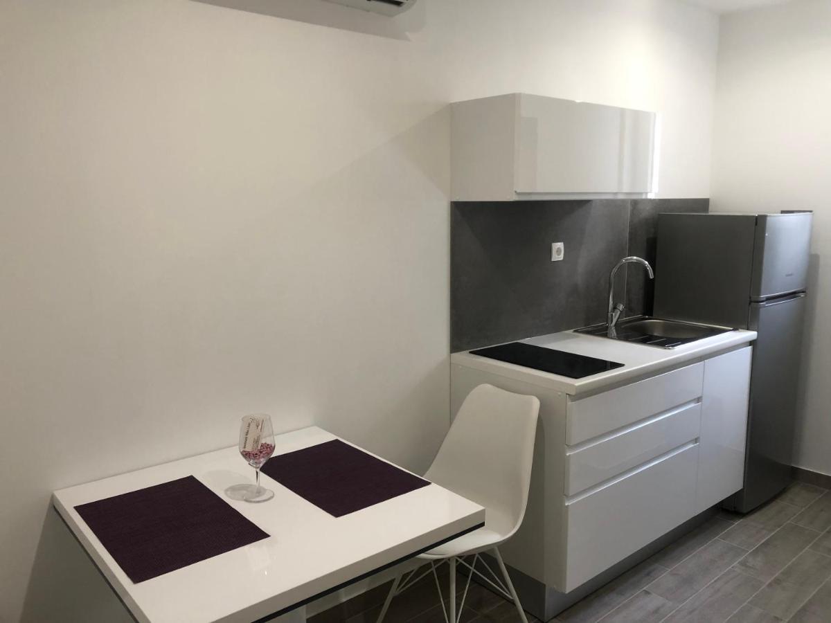 Apartmani Milka I Jozo Omis Luaran gambar