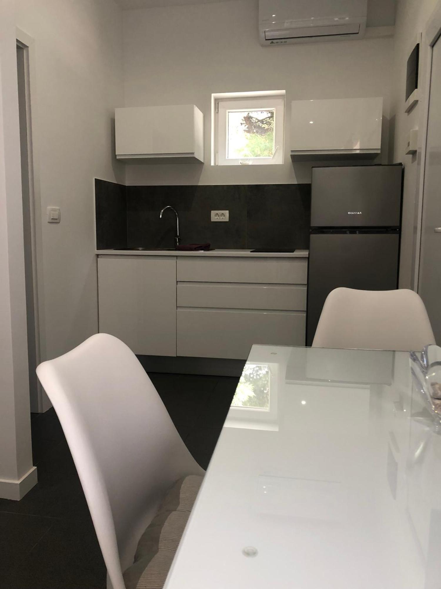 Apartmani Milka I Jozo Omis Luaran gambar