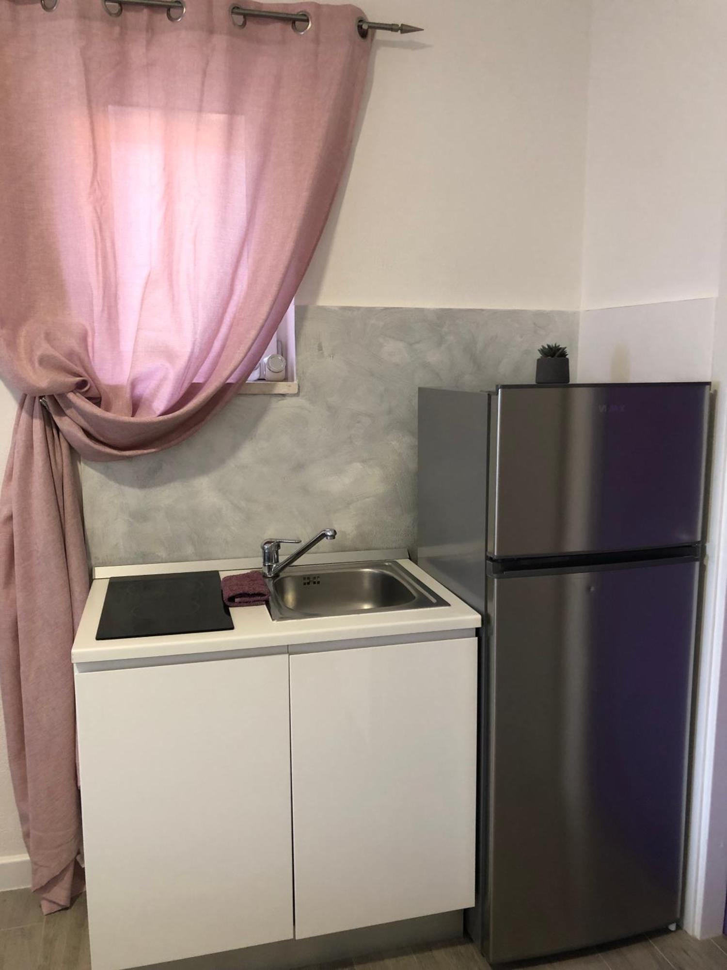 Apartmani Milka I Jozo Omis Bilik gambar