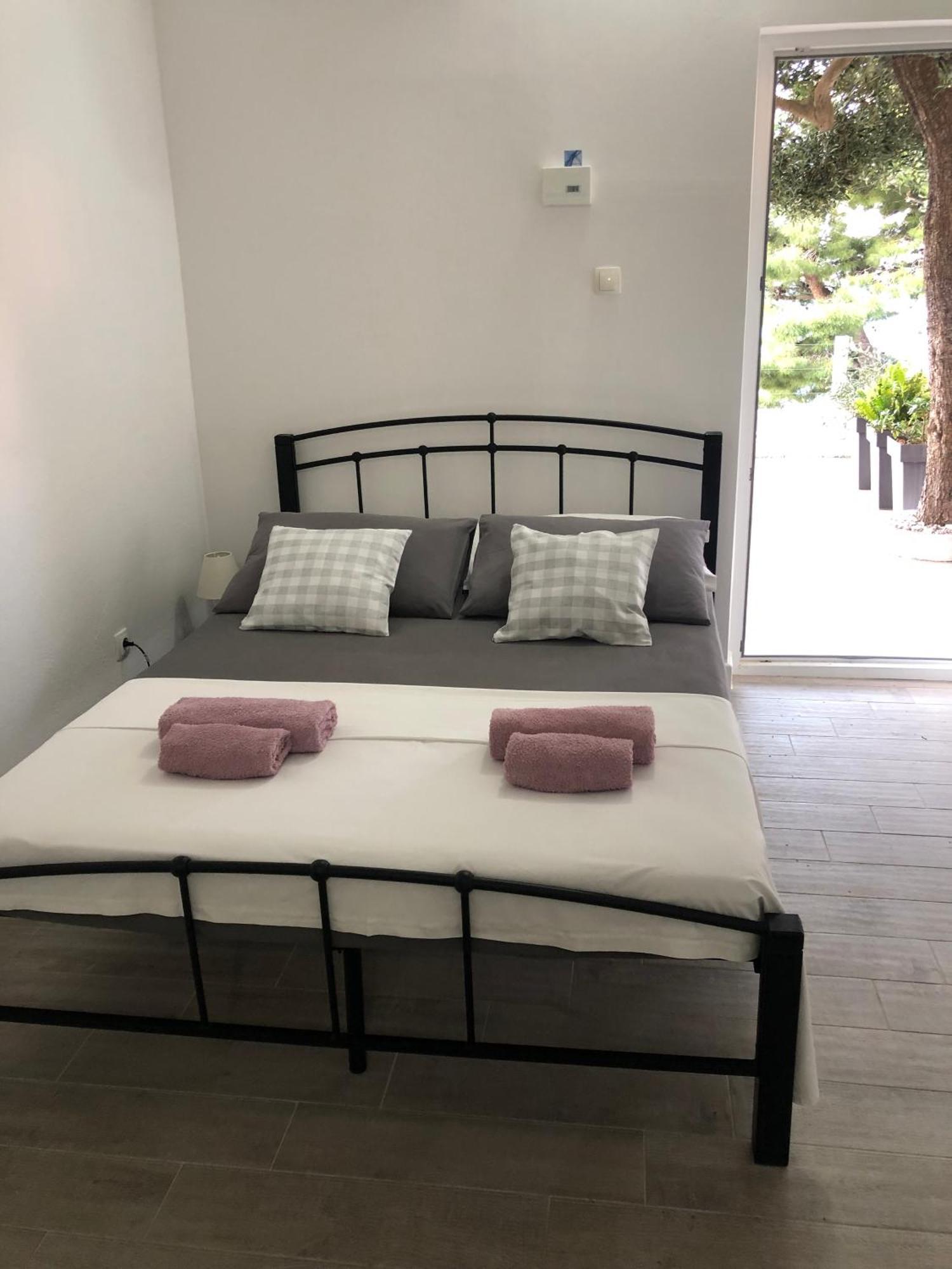 Apartmani Milka I Jozo Omis Bilik gambar