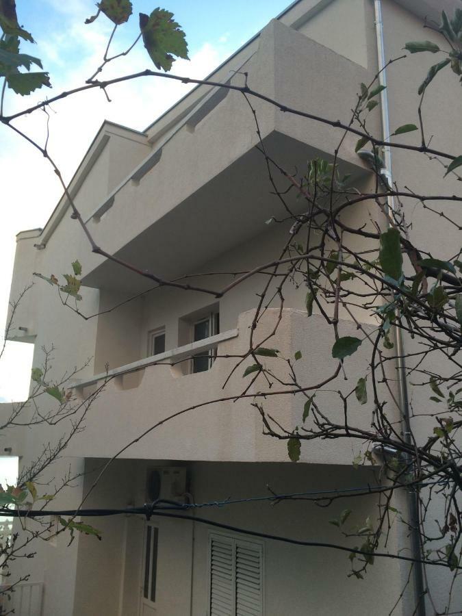 Apartmani Milka I Jozo Omis Luaran gambar